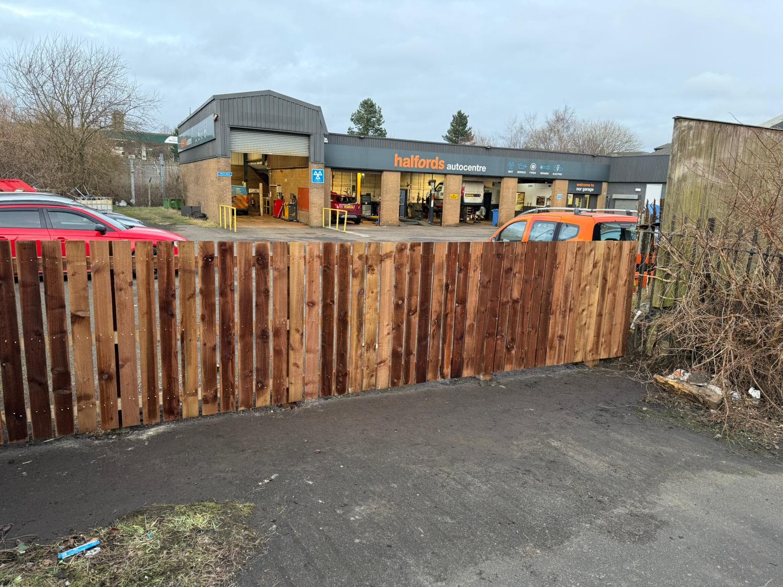Fencing installation and repairs in Airdrie