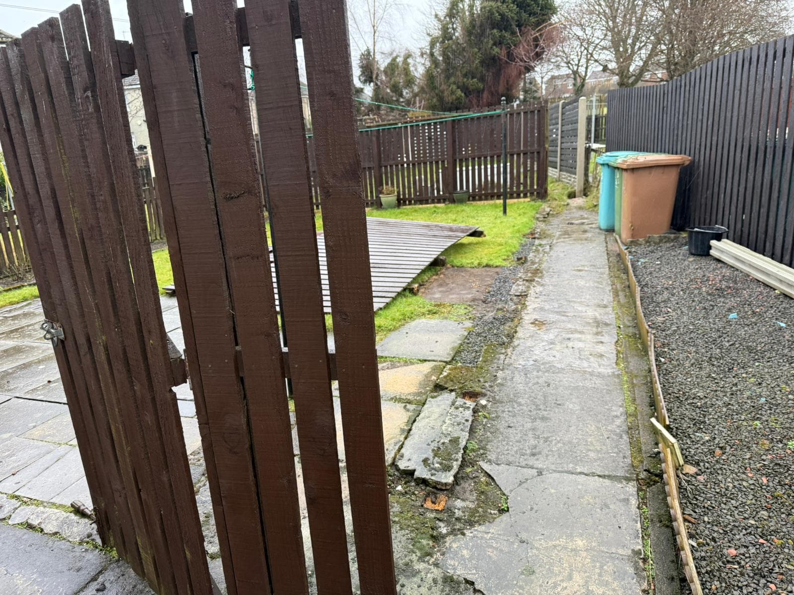 Fencing installation and repairs in Airdrie