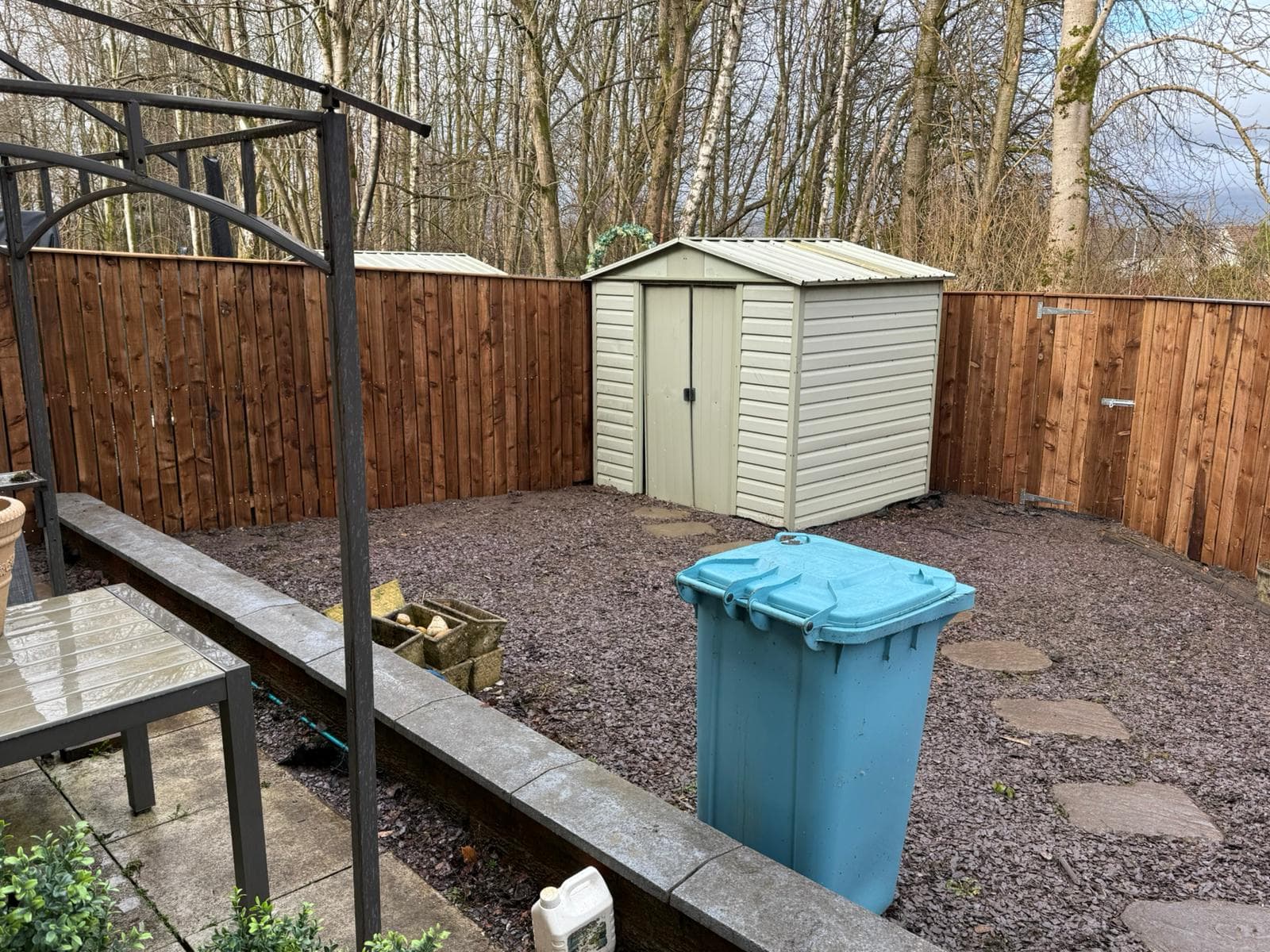 Fencing installation and repairs in Airdrie