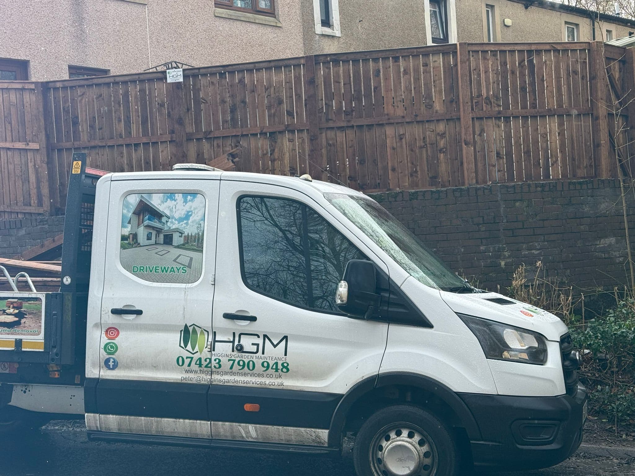 Fencing installation and repairs in Airdrie