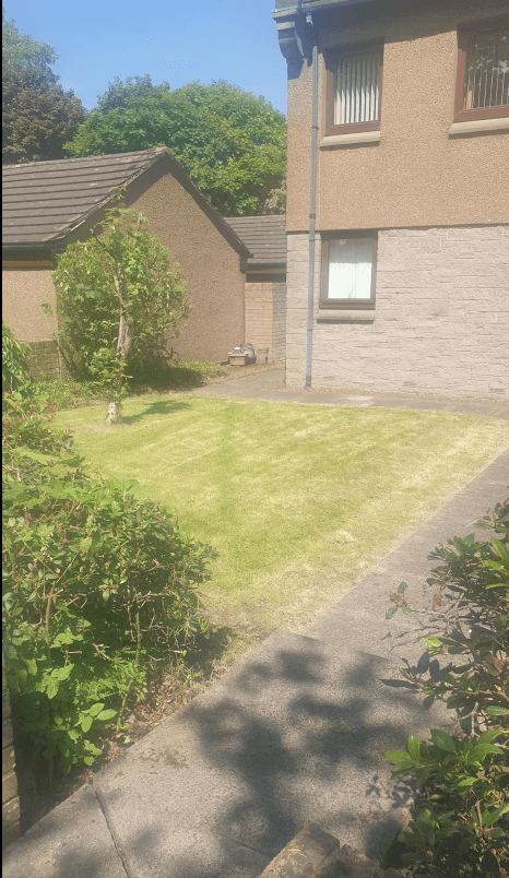 Garden maintenance work in Airdrie