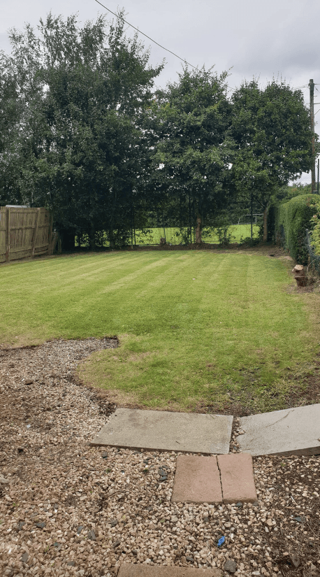 Garden maintenance work in Airdrie